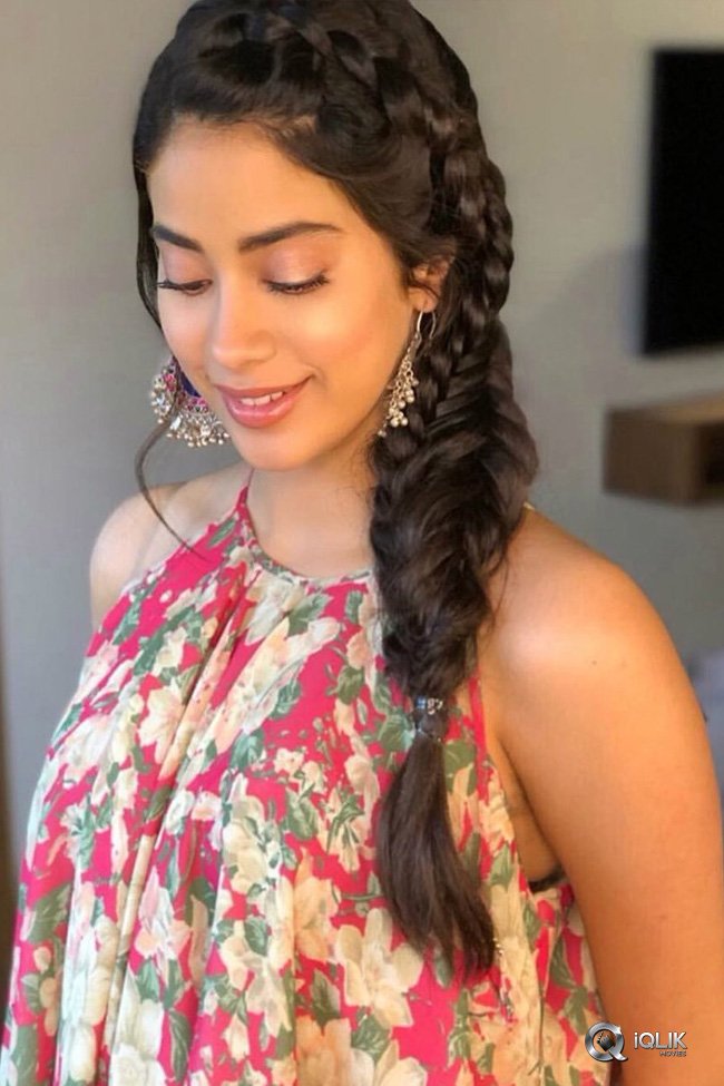 Janhvi-Kapoor